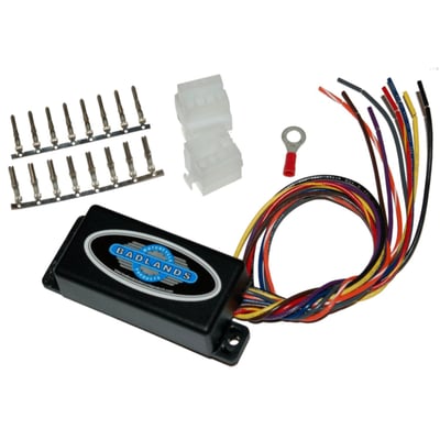 - Run-Turn-Brake module for rear turn signals 
- Gives running light and brakelight function to turn signals and maintains turn signal function 
- Load equalizer is built-in