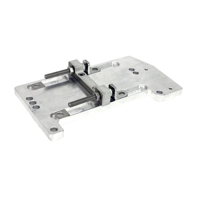 1" (25.4mm) offset. CNC machined aluminum by Ost Freesen Choppers. Comes with an integrated transmission adjustment system.
Note: Stock frames require modification, in combination with this offset plate, due to the integrated adjuster.