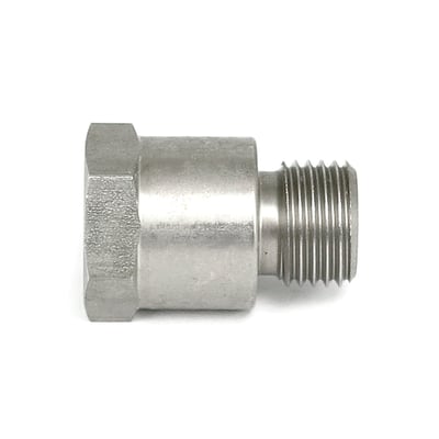 Stainless steel. 
Adapter 1/2-20 male (crankcase side) to 1/8" NPT female (oil gauge side).  
Used between crankcase and oil gauge fitting. 
Excludes the required 507195 (OEM 11105) O-ring. 
Note: See optional 901220 (chrome) or 900879 (stainless) 45° adapter fitting to give the rider a better view on the oil gauge, while riding. 