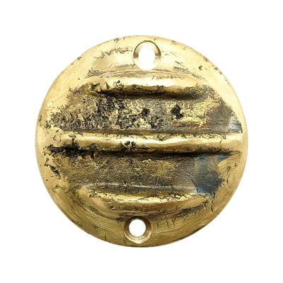 Vertical mount holes. Sand-cast brass with an un-polished finish for that true old-time look. All are made in-house by hand in small quantities ensuring exclusivity. 

Note: Physical dimensions of 2-hole point covers are identical. However 70-99 B.T. (excl. TC) and 04-up XL come with horizontal mount holes, 71-03 XL models have vertical mount holes. This influences images and/or text once installed.