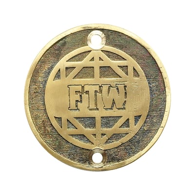 Vertical mount holes. Sand-cast brass with an un-polished finish for that true old-time look. All are made in-house by hand in small quantities ensuring exclusivity.
Note: Physical dimensions of 2-hole point covers are identical. However 70-99 B.T. (excl. TC) and 04-up XL come with horizontal mount holes, 71-03 XL models have vertical mount holes. This influences images and/or text once installed.