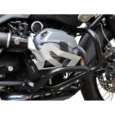 This cylinder protection fits the appearance of the BMW optimally and offers protection against stone chips. Made from silver powdercoated aluminum and easy installation because it can be mounted to the original mounting points.