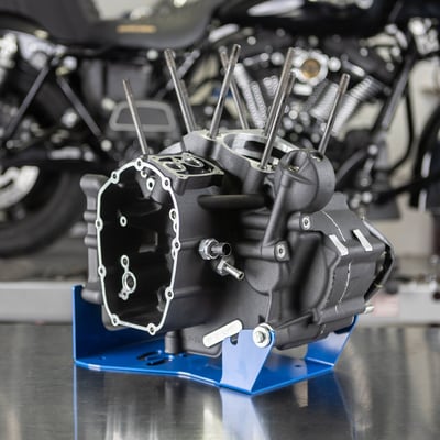 Blue powder coated heavy duty formed steel, built to last. With S&S laser cut logo. Drop-in design for both Softail and Touring engines with a no-hassle fit. Great for workshop or display use.