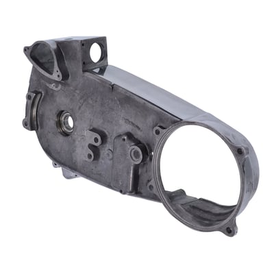 OEM style replacement aluminum inner primary cover. 
Complete with mainshaft support bearing. 
No hardware included. 
OEM replacement reference 60619-70. 
Note: 1/2-20 drain plug, available as 502450, 502105 or 989296, must be ordered separately when required