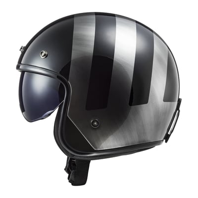 The LS2 Bob II is the perfect companion on both city roads and highways. The polycarbonate shell for a perfect balance between comfort and safety. Includes sun visor, peak, and double D closure for maximum safety. The helmet is ECE 22.06 approved.