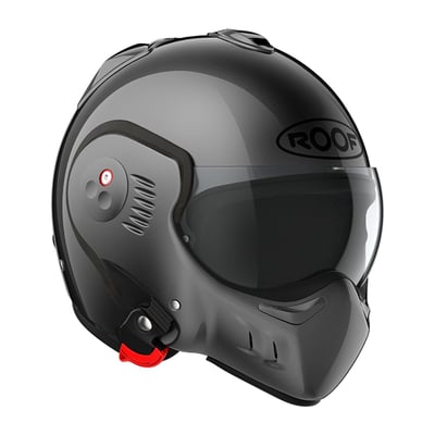 The ROOF Boxer Alpha helmet, the cult helmet with its two red safety locks, is recognizable among thousands of people. Its very compact shape optimizes both comfort and safety. The fiberglass shell of the Boxer helmet makes it particularly resistant to shocks and the test of time. The ROOF Boxer Alpha is equipped with removable foams for simple and precise installation of headphones, the FlexLocker system, an anti-scratch and antifog Crystal visor. The Boxer Alpha visor is compatible with the Boxer V8 and Boxer V8S visor. The Alpha helmet has the ECE 22.06 C/J approvement. Whether you are starting out on a motorcycle, enjoying it on a daily basis or buying the helmet that you first fell in love with on two wheels, the Boxer Alpha is made for you.