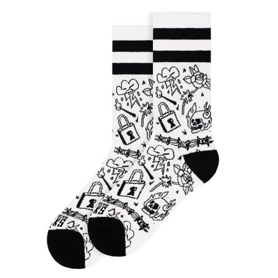 The Mid High Socks by American Socks are a staple. Made from soft cotton, the crew socks have a mid-calf fit. All of them are fun socks with bold patterns and graphic designs that scream attitude. Inspired by streetwear, tattoo art, skateboarding, alternative music and Japanese style, every pair is a canvas. Created in collaboration with artists, these are the perfect gift socks or present. Durable, breathable, unisex and always comfortable, these crazy crew socks with stripes are built for all terrain, from skate sessions and concerts to chilling with friends. Fun, Original, Funky and alternative, they’re socks that say something about you. Find your pair, and join the crew!

• Mid High Length, half-way of your lower leg
• Vegan friendly
• Comfy cotton blend
• One size fits most - 36 to 46 EU
• Composition: 68% cotton, 16% polyamide, 8% polyester, 7% elastodiene, 1% elastane