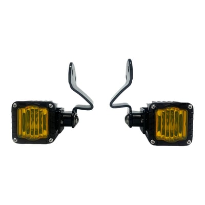 White running light that switches to amber turn signal. Smoke lens. 
High performance LED front turn signal assembly to replace the OEM turn signal with an aggressive styled housing in a gloss black finish. Units are equipped with plug & play JAE connector for quick and simple 100% plug and play installation. Bolts directly to your Road Glide’s inner fairing using the provided hardware. 
- Faceted lens offers dual intensity running light 
- Front facing turn signal assembly to replace the OEM turn signals 
- High performance LED 
- Aggressive fin-styled housing 
- Decorative metal rivets complete the look with a rugged, industrial appeal 
- Gloss black finish 
- Plug and play JAE connector for quick and simple 100% plug and play installation 
- Housing dimensions: 2.08” (50mm) long x 2.08” (50mm) high x 1.78” (45mm) deep
Note: No ECE approval.