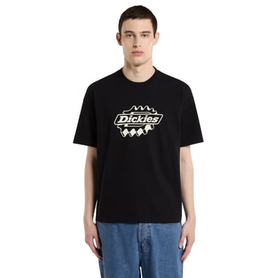 The Dickies Irondale t-shirt is a boxy fit graphic t-shirt, made out of a sturdy and flexible 230GSM cotton. Features include ironworks adapted Dickies logo centre 
chest graphic, and woven Dickies side seam label. A daily T-shirt with elevated icon artwork.

• Boxy fit
• 100% cotton
• 230 GSM