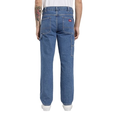 The Dickies 1993 Regular tapered carpenter jeans are a regular fit, tapered leg denim jeans. Made out of a 14oz slub cotton denim for comfort and durability, features include slanted front pockets, zip fly and shank button closure, patched back pockets with woven Dickies label, hammer loop, and ruler and tool pocket. Durable and ready to move, these are an anywhere and everywhere carpenter jeans.
• Regular fit with tapered leg
• 100% cotton