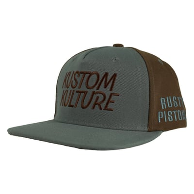 The Gladys cap from Rusty Pistons with a flat visor and bold embroidered logo. Thanks to the adjustable closure at the back, it fits most head sizes and is perfect for everyday wear.

• Classic shape with flat visor
• Embroidered lettering on the front and side
• Style inspired by custom culture
• Adjustable snap closure at the back
• Comfortable for all-day wear
