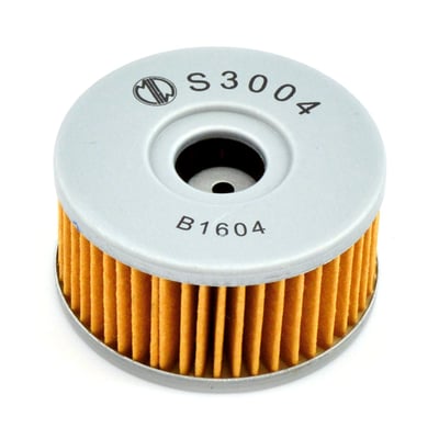Oil is the life-blood of an engine, especially in high revving motorcycle engines. Paying for premium filters is well worth the cost when you consider the components that make up an oil filter and what would be the result of filter failure. Its not the place to save a few dollars!
MIW oil filters are produced with a vision to provide the highest standards required by modern motorcycles. The method of filtration is resin impregnated micropore paper. Using a high grade cotton linter fibre, to give unparalleled durability during filtration. The cotton linter element composes of fibre strands, with differing thicknesses. With thicker strands on the outer wall of the filter, to catch larger metallic particles and thinner strands making up the inner wall, catching even the smallest particles. The multi strand microscopic fibers provide superb porosity for oil flow, even after contamination.
Premium oil filters provide many benefits, including:
- A 20% thicker base provides higher thread strength, easier thread engagement, positive inner-element support, and consistent gasket compression.
- Rigid element supports resist vibration, and high and low temperatures. They will not deform under constant spring-load pressure.
- Heavy duty center tubes and cans which can withstand exposure to a wide range in flow and pressure.
- High tech media and other technological improvements that give MIW premium filters the edge over AM and OE filters.