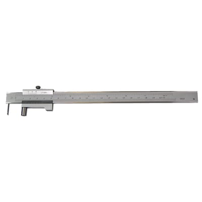 Parallel marking gauge or marking vernier caliper with an exchangeable carbide scriber point. 
- range: 200mm 
- stainless steel 
- matte chrome finish 
- scale: 0.05 mm (1/20mm + 1/28 inch) 
- carbide hard metal point, exchangeable 
- locking screw 
Note: See 945346 for replacement carbide scribe point.