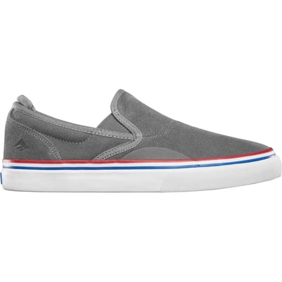 Emerica, the brand that is well known in the skate community for its footwear, has joined forces with Biltwell to create an exclusive collaboration that highlights the shared stoke of skateboarding and riding. They designed some cool stuff like hoodies, longsleeves and sneakers. The Wino G6 slip-on have a G6 foam insole, the pour-in G6 cushioning uses liquid polyurethane poured directly into the rubber cupsole to create a foam layer with incredibly high impact resistance and perfect bonding, so the first-rate cushioning. Featuring fit heel anchor system, double wrapped vulc construction and Emerica x Biltwell custom colours and artwork. 