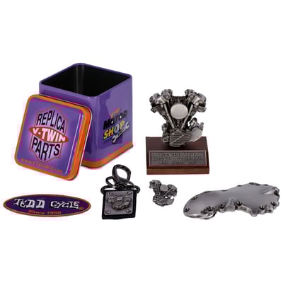 Includes motor model, keychain, lapel pin, belt buckle in a decorated metal gift box with lid.
Measurements of motor model: Length= 3-3/4''  Width= 3-3/4''  Height= 3-9/16''
Overall height= 4-3/8''
