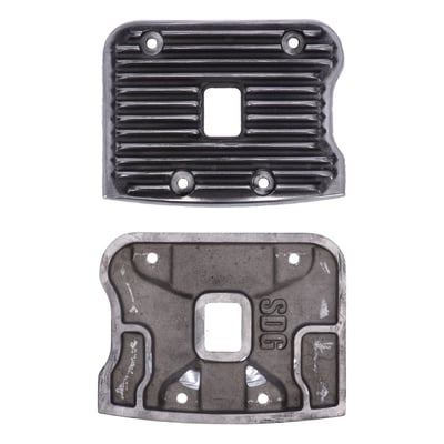 Sand-cast and in-house produced rocker box covers.
Special stone washed semi-polished old-time finish.
Non-digital hand made / machined manufacturing process.
These are true classic handmade Pieces of Art.
Small production series warrant exclusivity.
Fits head vented Evo Big Twin engines, fits earlier crank vented engines with some modifications.
Note: The fins add extra height to your rocker boxes. Usually not compatible with stock dimension frames, without modification.