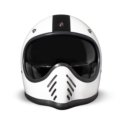 The DMD Seventy Seven is a tribute to the stylish icon of the 70's. It was inspired by the first off-road helmet introduced in 1975. The Seventy Seven helmet is ECE 22.06 approved, Bluetooth ready, integrated sunvisor and it has a carbon Kevlar shell and a padded chin strap with Double D-Ring closure. DMD offers this helmet with 2 different shell sizes for a perfect fit and maximum compactness. The inner liner is removable and washable. Dedicated to all riders who love a quality product that meets all modern safety standards.