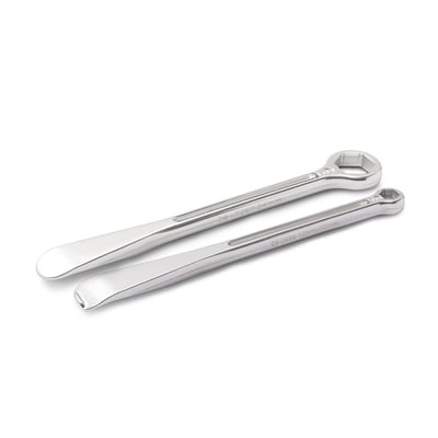 - Tire spoon with axle nut hex wrench and tire spoon hex wrench for rim lock nut set 
- Both levers have perfectly contoured tire lever on one end 
- One lever has unique combination stepped 10/12 mm box end wrench on other end for turning 
 rim lock nuts 
- Unique no-pinch tip on one lever helps protect inner tube during tire installation 
- Second wrench has hex box wrench for 24 mm axle nuts on other end 
- Made from lightweight forged 7075-T6 aluminum 
- Hard anodized finish 
- Under 10 inches in length and weigh only 3.5 oz. 
- Hex ends for axle nuts are rated for a maximum torque of 90 lb/ft