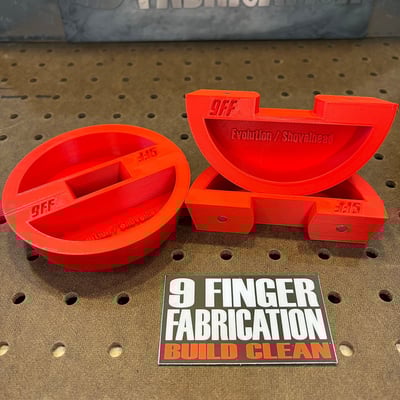 Plug 'm! The only right way to cover up case bore openings. Foreign material that gets into the bottom end can cause major damage, using a rag or shop towel can inadvertently introduce these contaminates. This magnetic  case bore plug set fits the spigot perfectly, holds the rods and is sold in a 4-pack set for front & rear cylinder. 
- Range: 3.625" to 3.950" crankcase bore. 