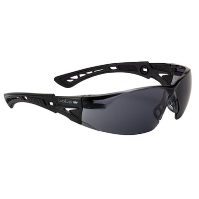 Sporty, the RUSH+ model features a wide field of vision and an attractive design thanks to the co-injected temples. Pleasantly lightweight, with RUSH+ you are guaranteed perfect optical quality and ultimate comfort. Supplied with: Microfiber pouch style and functionality! With a sturdy metal closure for durability and safety.