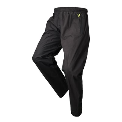When the weather turns on you, the By City Military rain jacket and pants have your back. Lightweight, waterproof, and easy to pack, they’re built to keep you dry without slowing you down. Designed for riders who don’t wait for blue skies. Just solid protection when you need it most.