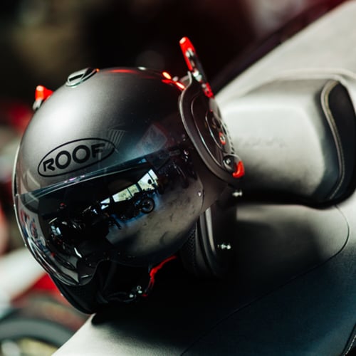 Roof Boxer Alpha helmet metal