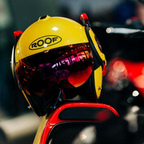 Roof Boxer Alpha helmet yellow