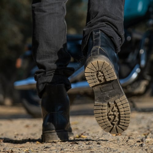 Trip Machine Moc-toe boots black