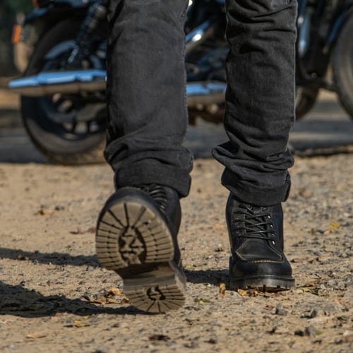 Trip Machine Moc-toe boots black